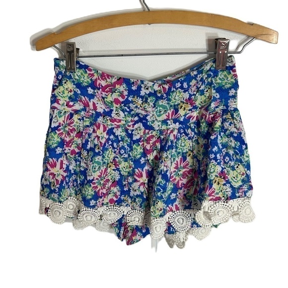 LF Paper Heart Colorful Floral Skort Skirt Shorts NWT Sz 8 Blue Pink Lace Hem - Picture 3 of 7